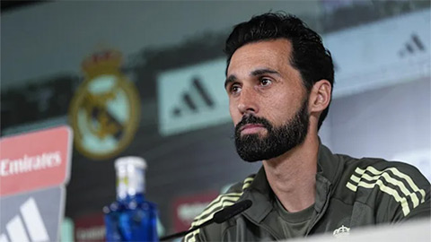 Arbeloa cúi đầu sau đêm Real Madrid trắng tay hoàn toàn