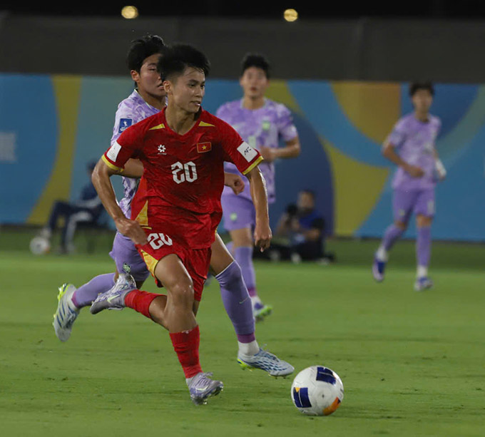 U17 Việt Nam thua U17 Hàn Quốc với tỉ số 1-4 dù đã vượt lên dẫn điểm