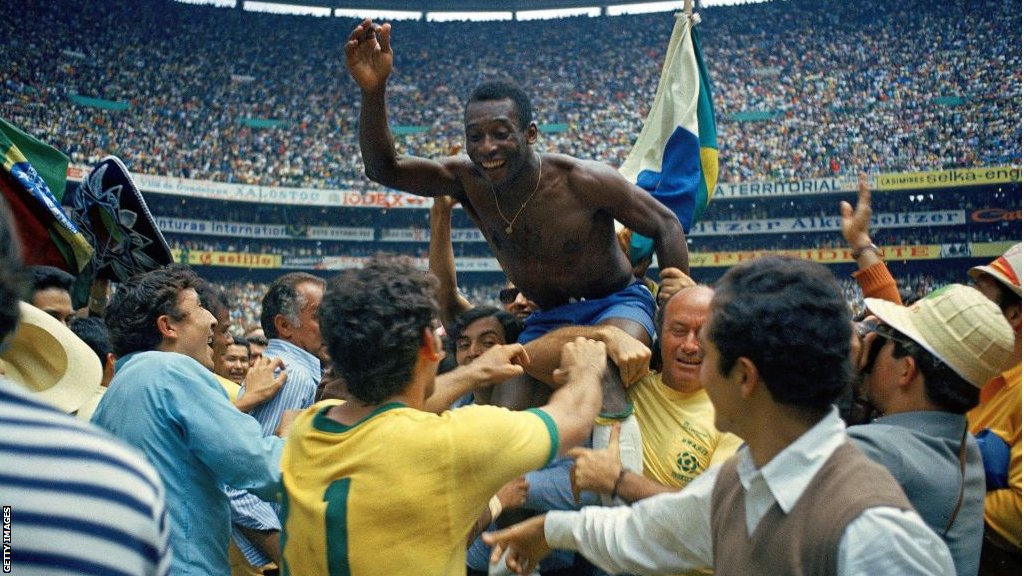 Selecao nổi tiếng với lối chơi jogo bonito và Pele để làm "người truyền giáo"