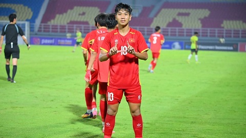 Nguyễn Lực ghi 1 bàn chiến trong chiến thắng ngược dòng của U17 Việt Nam ở bán kết U17 ĐNA trước U17 Australia 