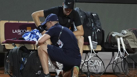 Jannik Sinner cách chung kết Rome Masters hai game thắng