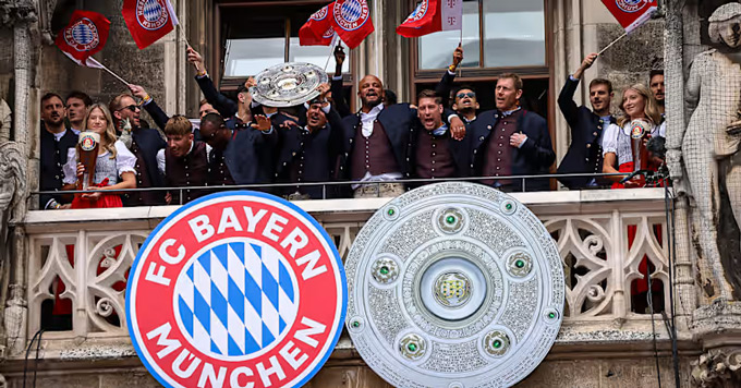 Lễ ăn mừng chức vô địch Bundesliga của Bayern đã bị chơi khăm