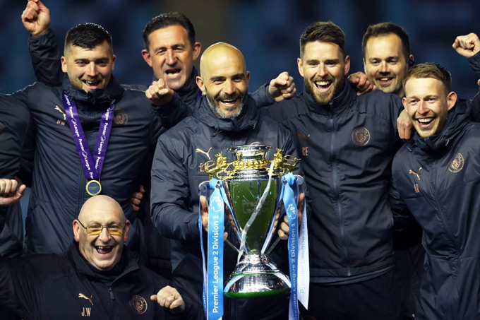 Maresca đã giành chức vô địch Premier League 2 cùng đội trẻ Man City năm 2021