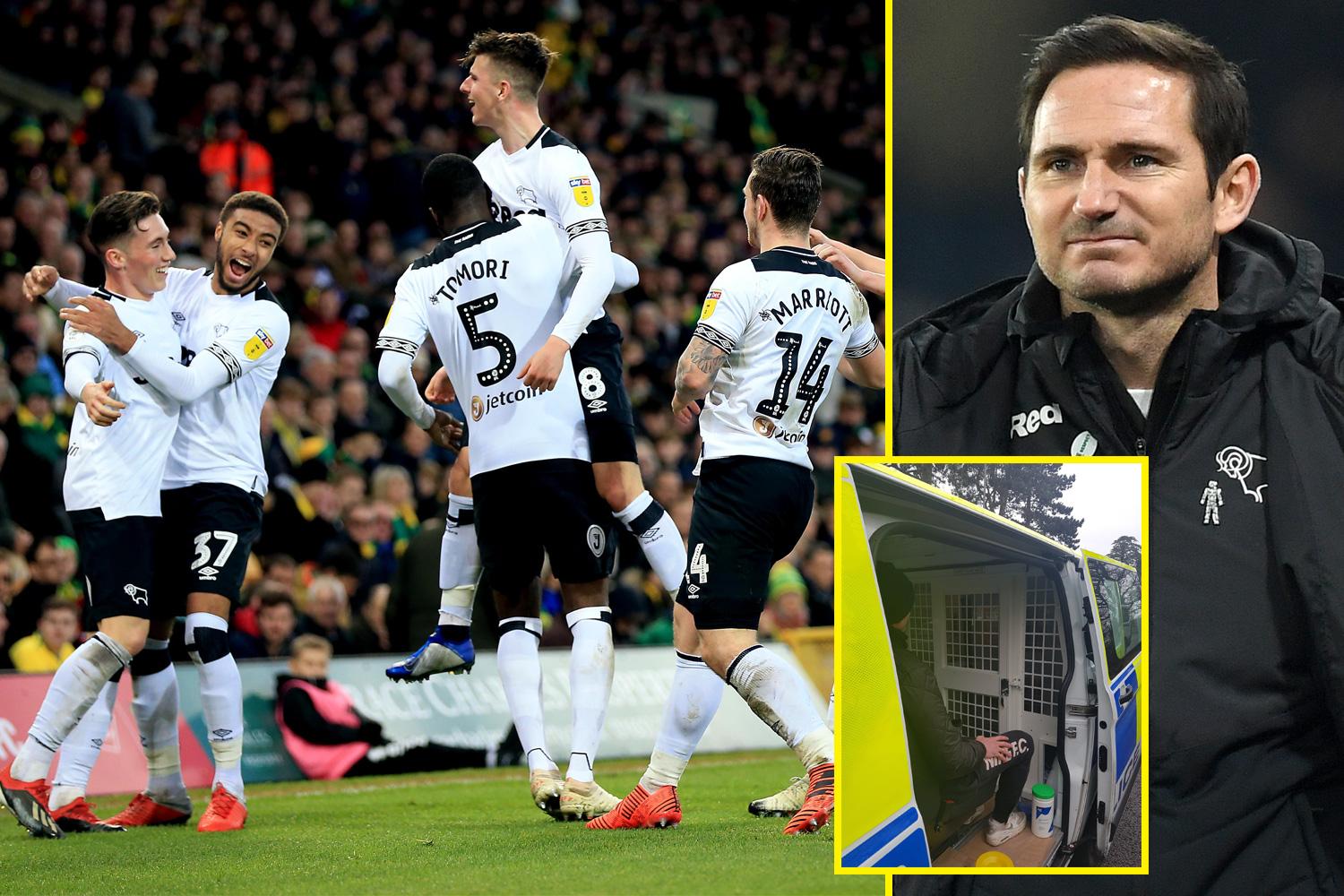 Derby của Lampard bị Bielsa do thám nên thua Leeds 0-2 dễ dàng