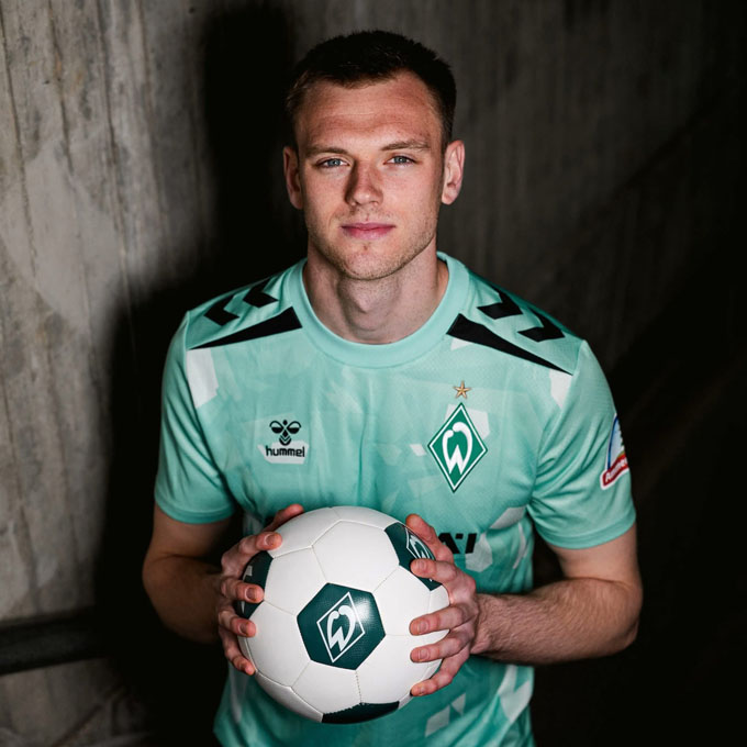 Hein gia nhập Bremen - Ảnh: @afcstuff