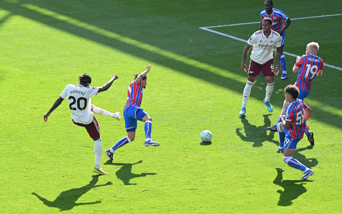 Bàn thắng của Madueke cho Arsenal