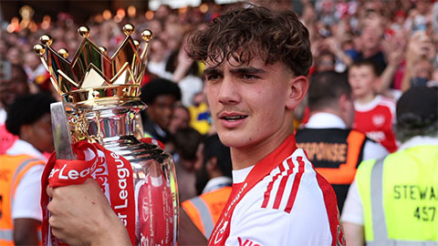 Max Dowman lập kỷ lục thành cầu thủ trẻ nhất đá chính tại Premier League