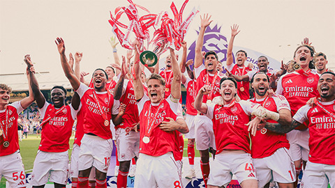  Càng nhiều người chọn PSG, Arsenal càng dễ vô địch