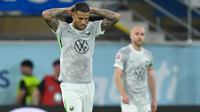 Wolfsburg xuống hạng sau 29 năm liên tiếp chơi ở Bundesliga