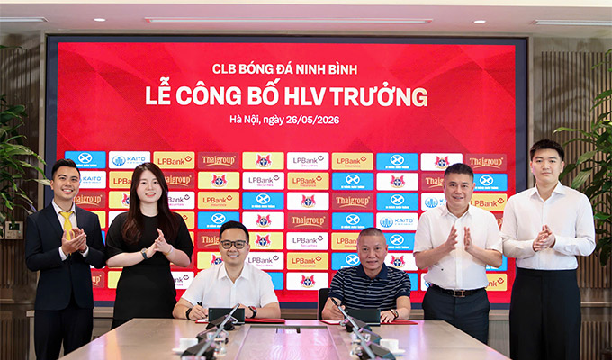 HLV Chu Đình Nghiêm ký hợp đồng 3 năm với CLB Ninh Bình