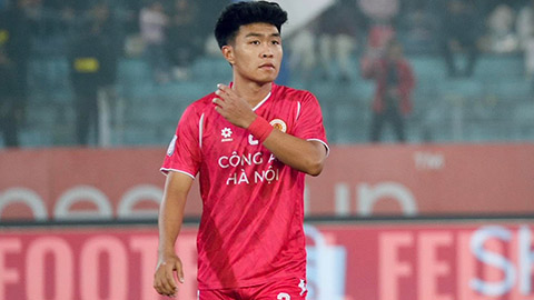 Trung vệ Phạm Lý Đức gặp tình cảnh trớ trêu ở V.League 2025/26