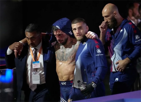Topuria nhập viện sau thất bại sốc tại UFC Freedom 250