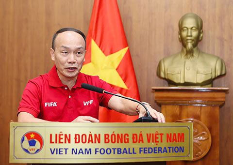 Tổng Thư ký VFF Nguyễn Văn Phú phát biểu tại Hội thảo. Ảnh: Đức Cường