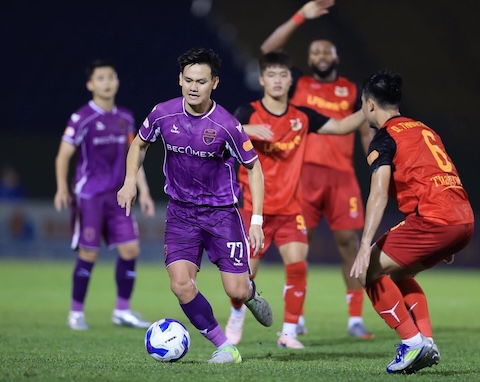 Chia tay Becamex TP.HCM, Tấn T về đầu quân cho Ninh Bình. Ảnh: Anh Khoa 