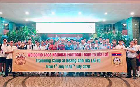 ĐT Lào có mặt ở Pleiku tối ngày 1/7, sẵn sàng cho chuyến tập huấn kéo dài 2 tuần tại HAGL - Ảnh: HAGL