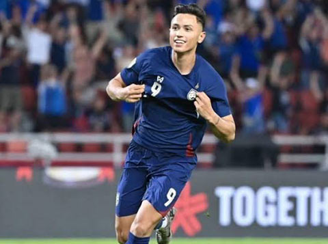 Thái kiều Patrik Gustavsson được kỳ vọng sẽ gánh vác hàng công ĐT Thái Lan khi nhiều ngôi sao vắng mặt