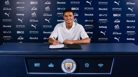 Man City công bố hợp đồng với thủ thành Pierce Charles - Ảnh: Fabrizio Romano