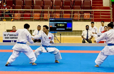 Tuyển karate Việt Nam giành HCV nội dung kata đồng đội nam