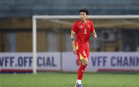 Văn Hậu chắc chắn là một trong những hậu vệ biên đáng xem nhất ở AFF Cup 2026 - Ảnh: Minh Tuấn