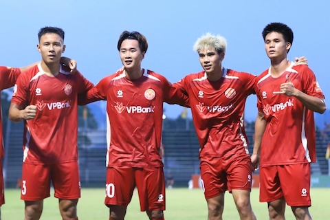 PVF-CAND cũng giành quyền vào tứ kết sau trận thắng đậm An Giang. Ảnh: VFF