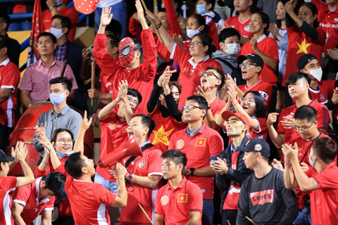 Vé xem trận giao hữu giữa Việt Nam vs Myanmar vào ngày 18/7 tại sân Thái Nguyên đã được bán hết - Ảnh: Minh Tuấn
