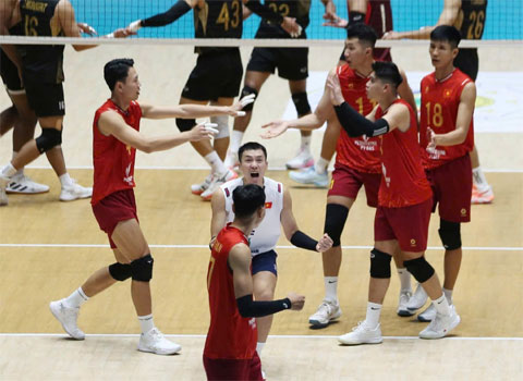 Tuyển bóng chuyền nam Việt Nam xếp thứ tư chặng đầu SEA V.Cup 2026