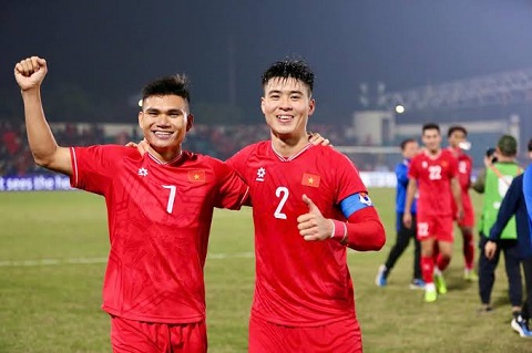 Hậu vệ Phạm Xuân Mạnh (7) tự tin bước vào chiến dịch bảo vệ chức vô địch 