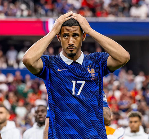 Saliba vốn là trụ cột không thể thay thế nơi hàng thủ Arsenal