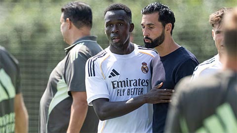 Fati từng được đôn lên đội 1 Real Madrid dưới thời Arbeloa mùa giải trước