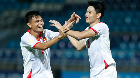 Đình Bắc tỏa sáng với cú hat-trick mang về chiến thắng 7-0 cho ĐT Việt Nam trước Timor Leste 