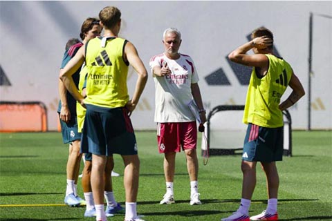 Kỷ luật, tinh thần đoàn kết, văn hóa chiến thắng là thứ mà Mourinho muốn thấy ở Real mùa giải mới