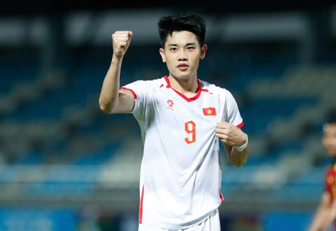 Đình Bắc ghi 3 bàn trong trận thắng của Việt Nam trước Timor Leste. Ảnh - Anh Khoa