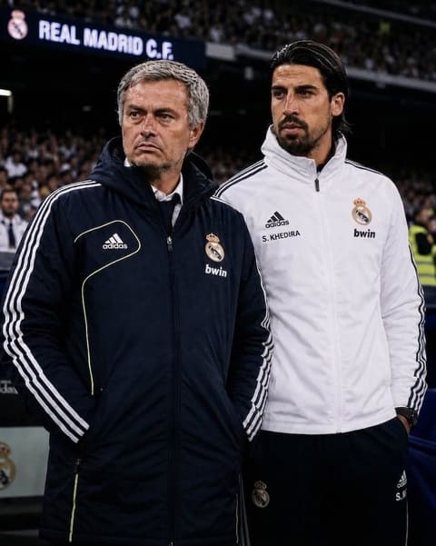 Khedira sẽ đóng vai trò cầu nối giữa HLV Jose Mourinho và phòng thay đồ. Ảnh: Instagram