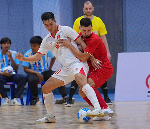 Các học trò của HLV Diego Giustozzi bỏ lỡ 3 cơ hội ngon ăn ở cuối trận