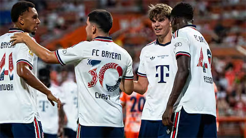 Bayern thắng nghẹt thở Jeju United