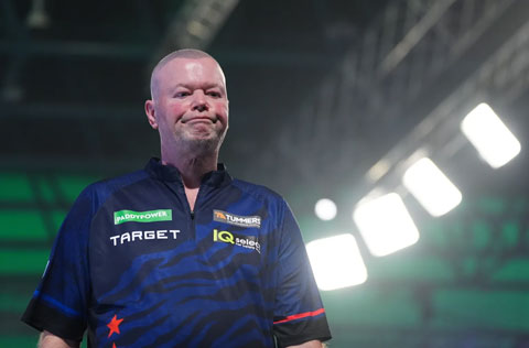 Van Barneveld từng 5 lần vô địch thế giới