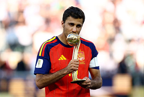 Rodri mới giành giải Cầu thủ hay nhất World Cup 2026