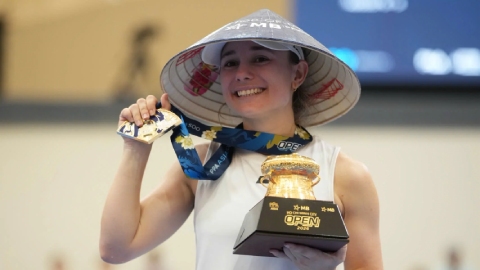 Andie Dikosavljevic giành cú đúp vô địch ở nội dung đơn nữ và đôi nữ Ảnh: PPA Tour Asia