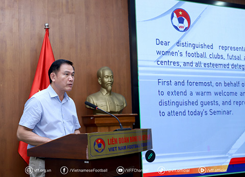 Ông Trần Anh Tú - Phó Chủ tịch VFF phát biểu khai mạc hội thảo