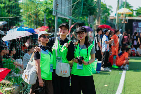 Phương Thảo (phải) và các đồng đội đã vượt lên trên chính mình