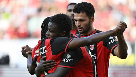  Tường thuật MU 2-4 AC Milan