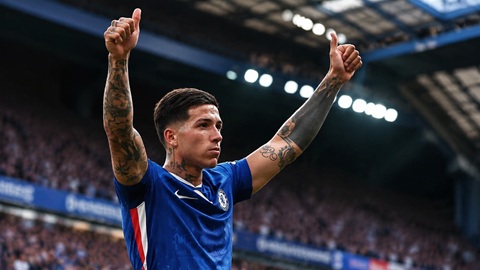 Hết hạn chót, Chelsea vẫn đau đầu vì Enzo Fernandez