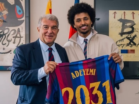 Tiền đạo Karim Adeyemi khiến Barca mất gần 30 "củ"