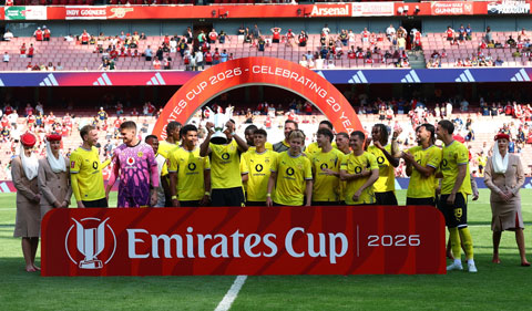 Dortmund vô địch Emirates Cup 2026 - Ảnh: Reuters