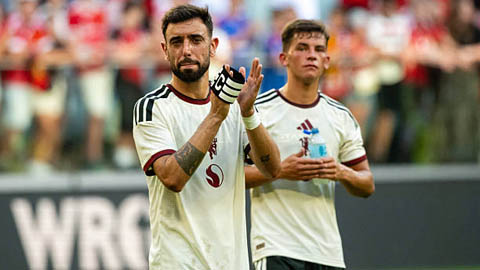  CĐV MU đòi bán Bruno Fernandes ngay lập tức sau trận thua AC Milan