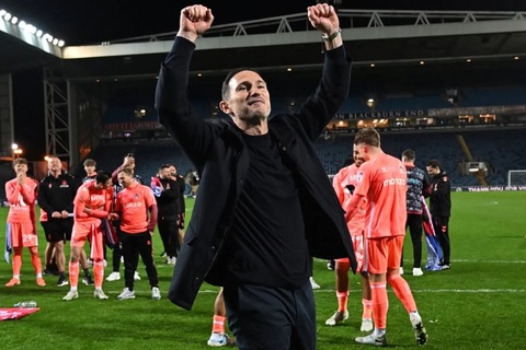 Niềm vui của Coventry sau khi giành quyền thăng hạng Premier League