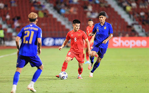 Thái Lan tìm cách để đổ lỗi cho thất bại trước Việt Nam ở chung kết lượt đi AFF Cup 2026 - Ảnh: Đức Cường