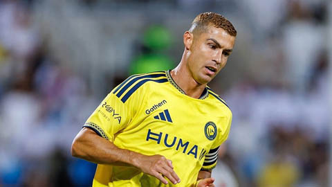Ronaldo xứng đáng được hưởng phạt đền trước khi bị thay ra?