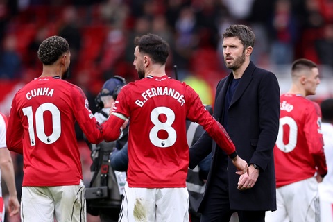 Fernandes cần phải vô địch Premier League hoặc vô địch Champions League với MU để trở thành huyền thoại