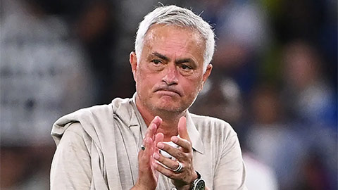  Mourinho trở lại Stamford Bridge, nhưng không đối đầu Chelsea
